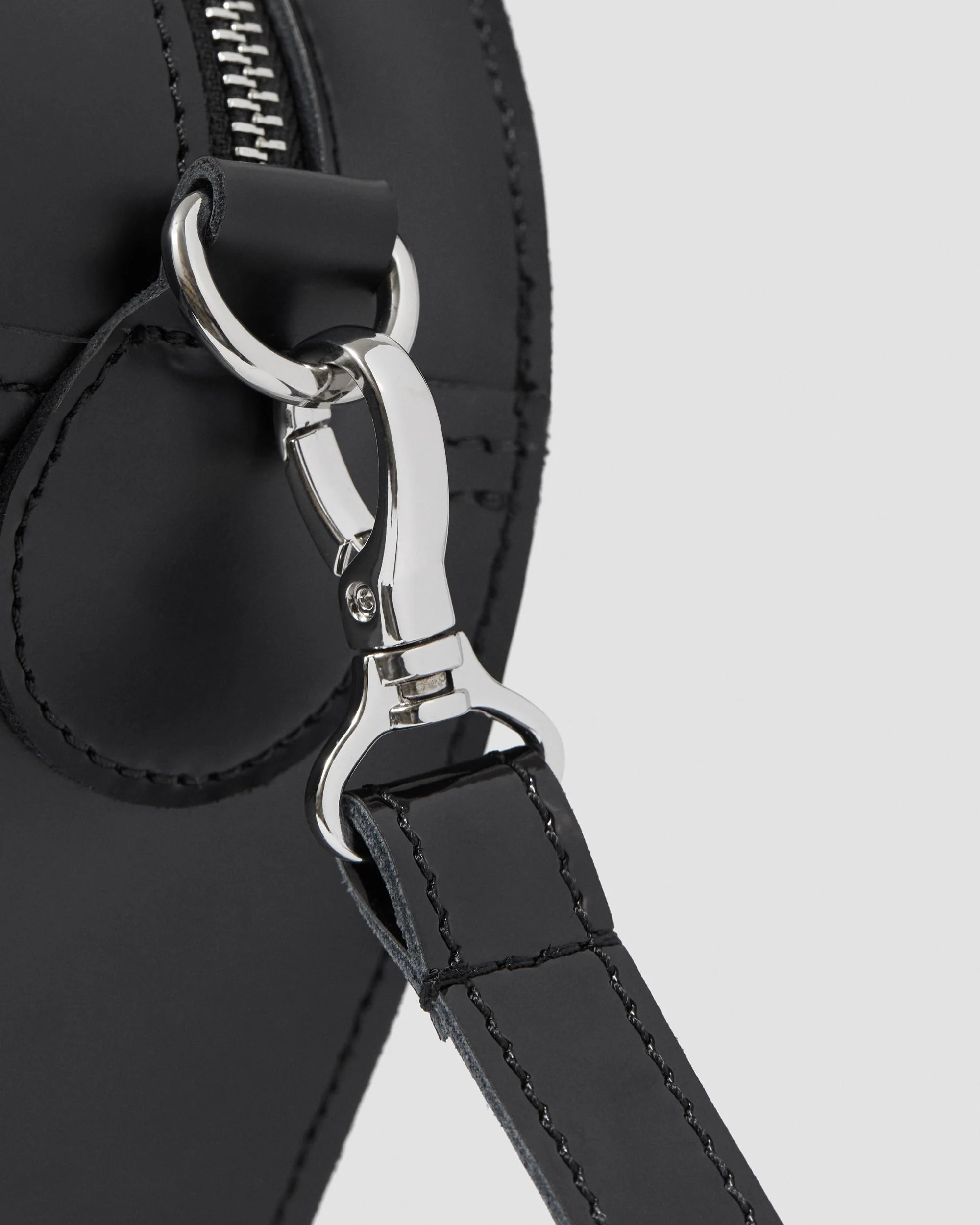 Kiev Smooth Leather Heart Shaped Bag - Image 9